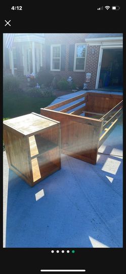 Day Bed & Side Cubbie Shelf