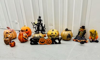 Lot of Halloween items