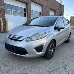 2013 Ford Fiesta 