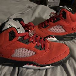 Jordan 5 Raging Bull