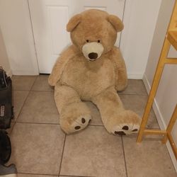 Large Clean 5ft Teddy Bear Asking $85 Cash Must Pick Up Broadway And APACHE BUCKEYE AZ CASH ONLY 
