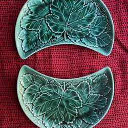 2 Wedgwood Green Etauria Plates