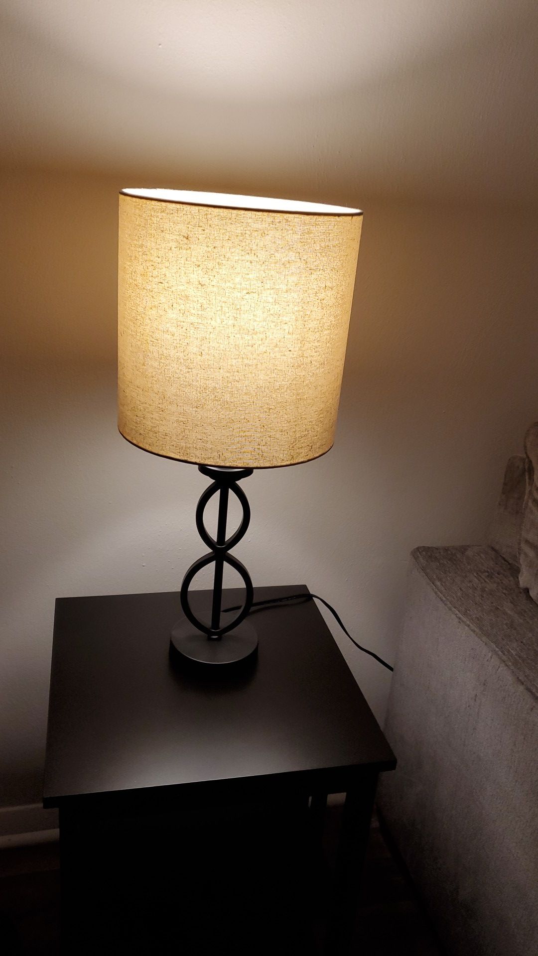 Table lamp