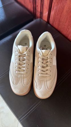 New shoes size 8.5