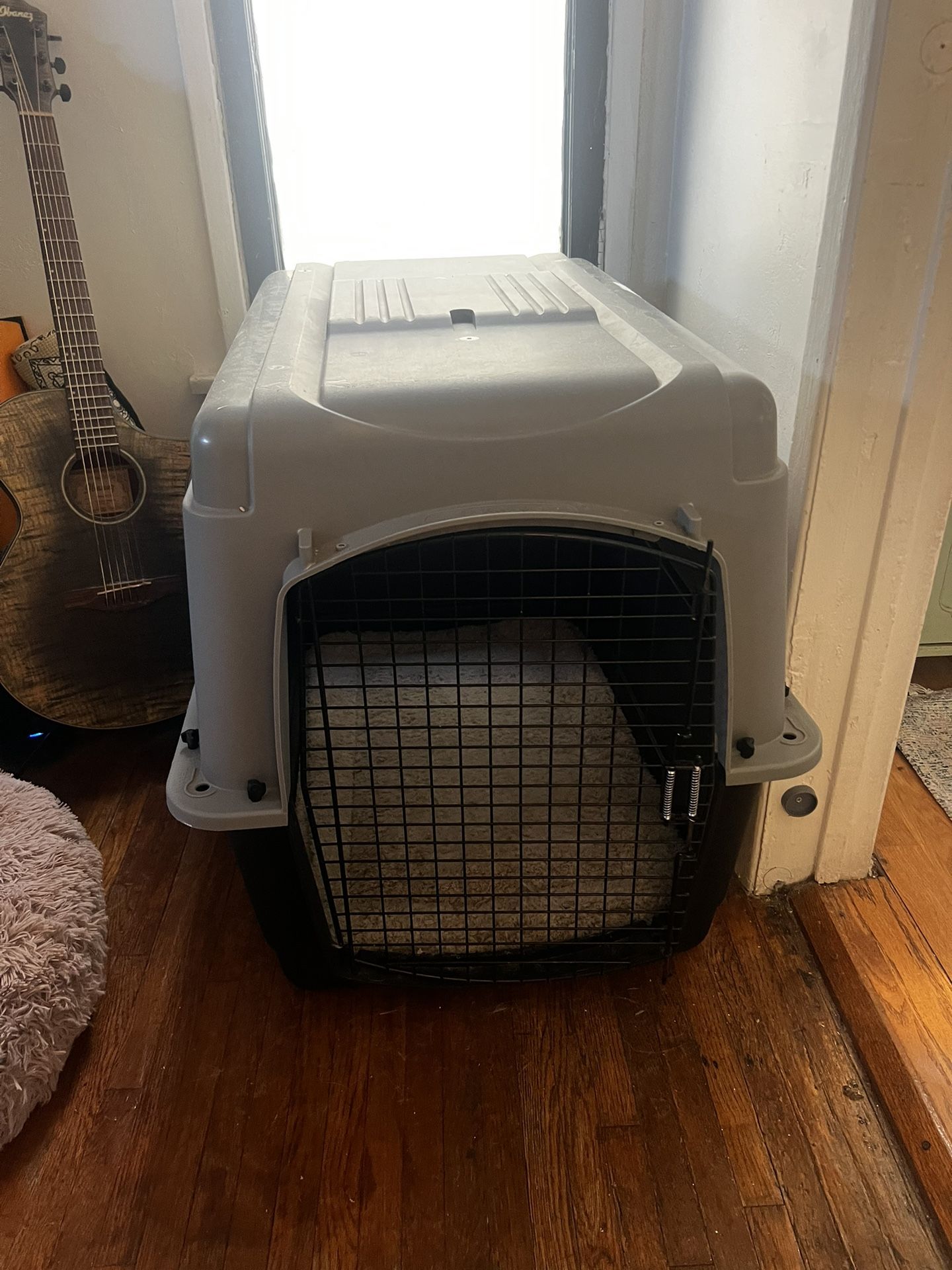 Dog crate