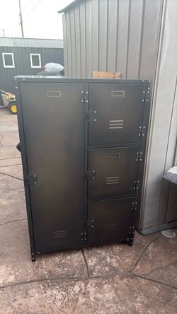 Metal cabinet