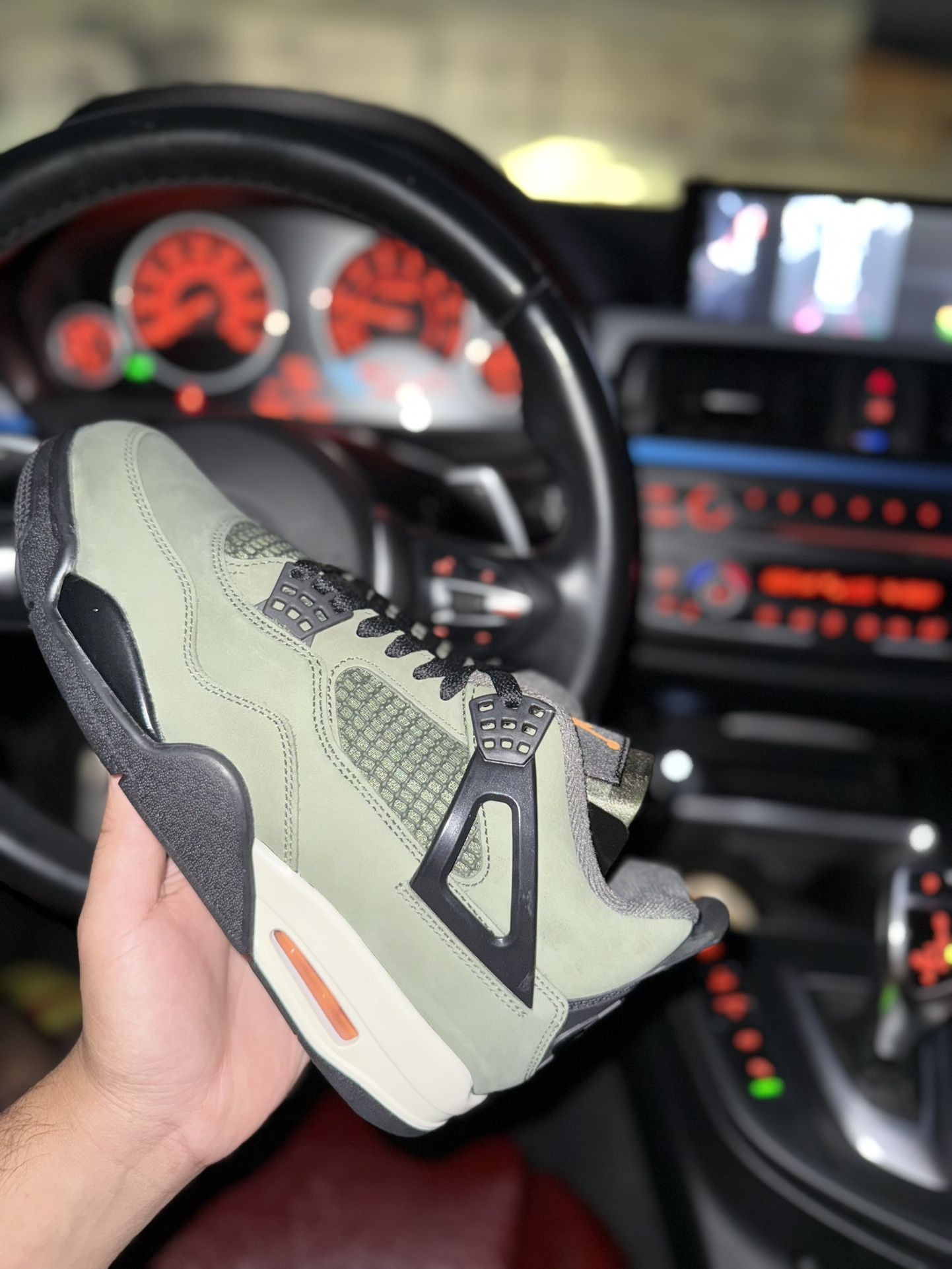 Jordan 4 Undefeated