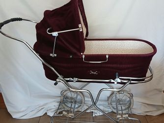 1940s  Baby Stroller Pram