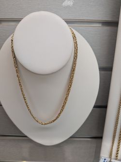 10k gold necklace 18.5 grams