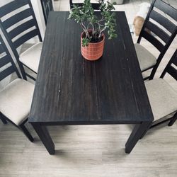 Solid Wood Dining Table + 5 Matching Chairs 