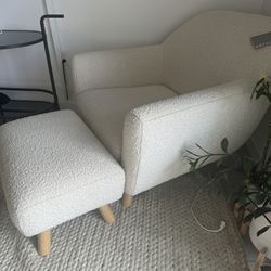 Article chair And Ottoman