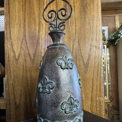 Decorative Accents Table Top Standing Art Piece