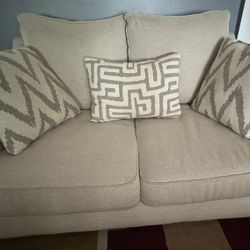 Luxury 3-Piece Sofa Set (3-Seater + 2 Love Seats) - With 6 Armrest & 4 Toss Pilloßvs