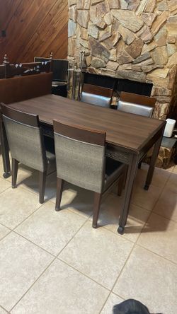 Dining table and 4 dining chairs