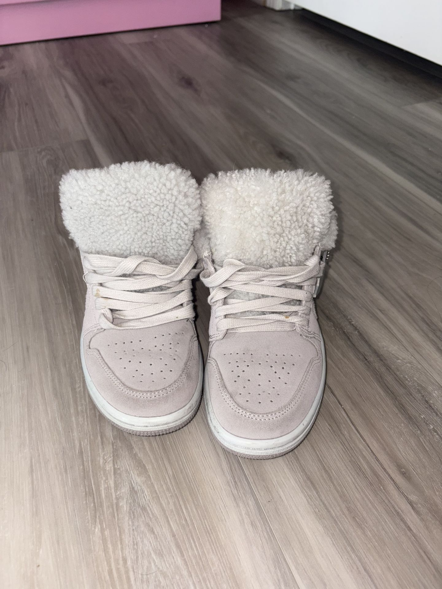 AIR JORDAN 1 LOW SHERPA FLEECE