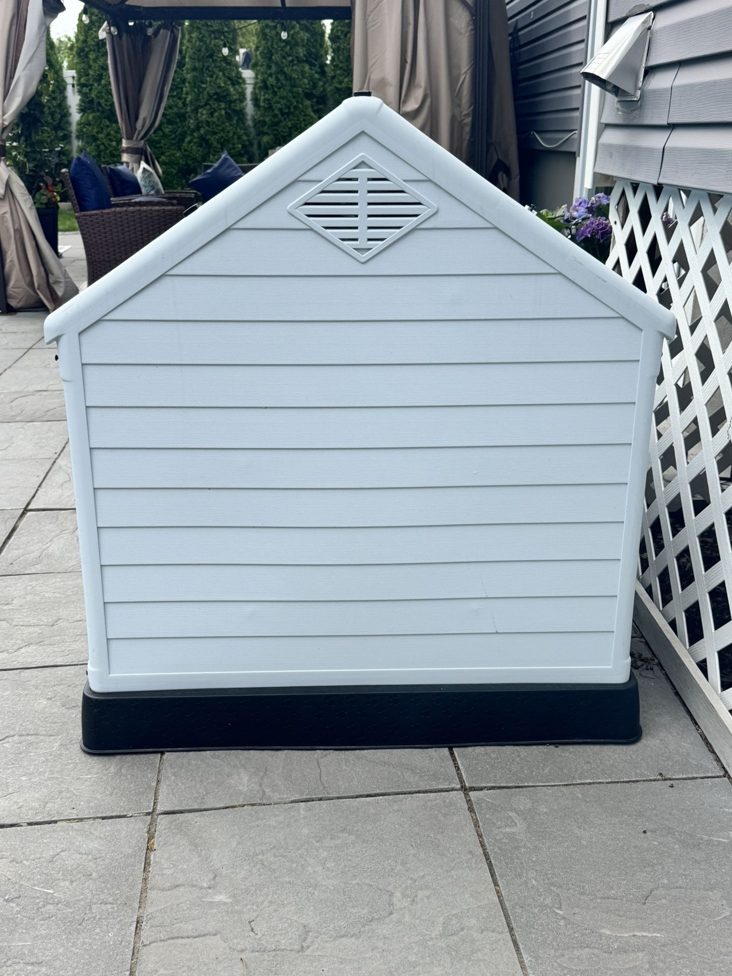 Dog House