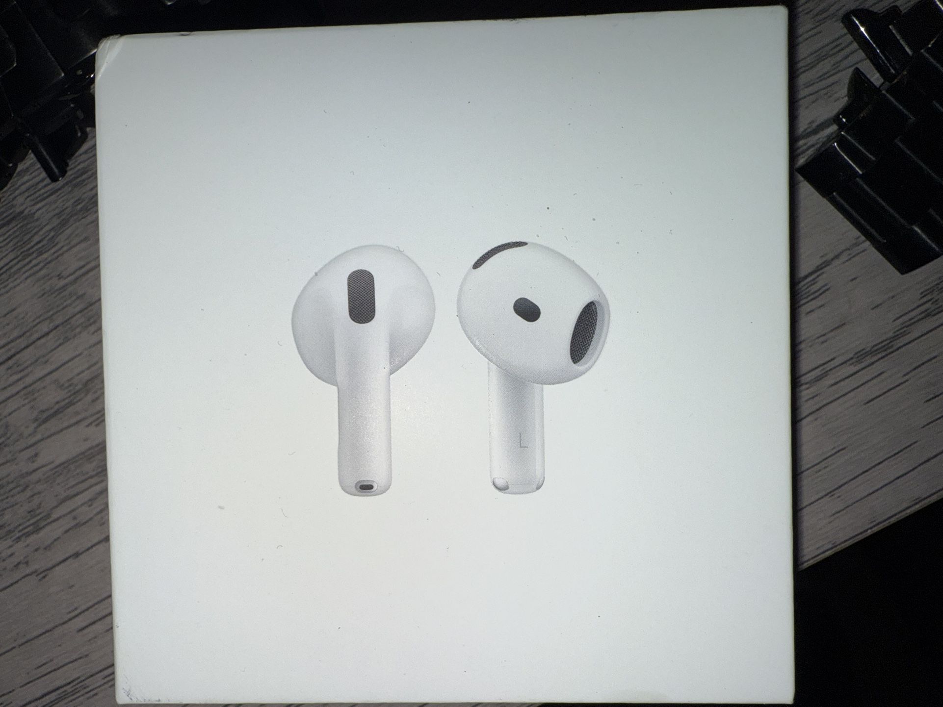 Apple AirPods 4