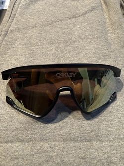 Oakleys glasses
