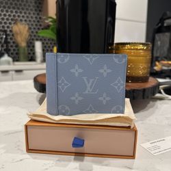 Louis Vuitton Wallet 