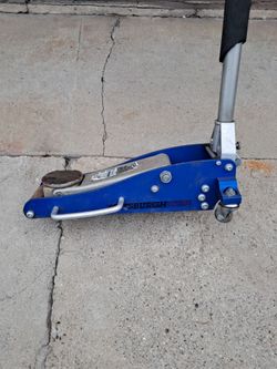 Pittsburgh Automotive Low-Profile Hydraulic Aluminum Racing Floor Jack. Used
