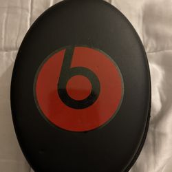Béats Case
