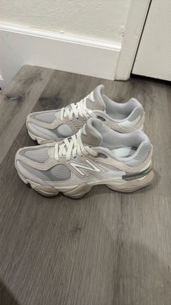 Women new balance size US 6