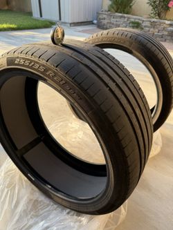Pirelli P Zero 255/35/21 Set of 2
