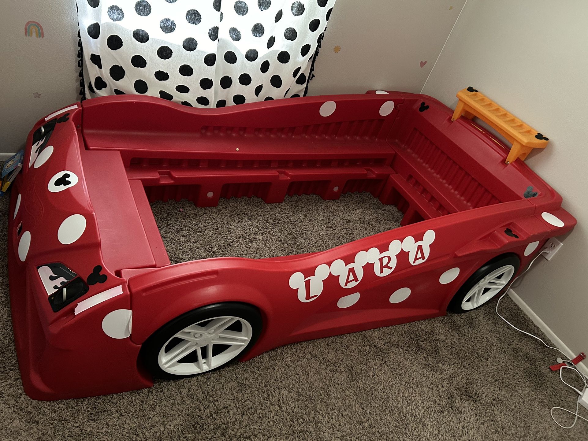 Twin Bed