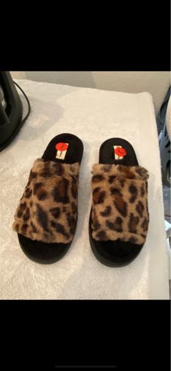SLIPPERS