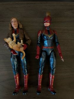 Marvel Legends Captain Marvel