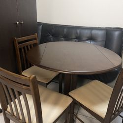 table 3 chairs