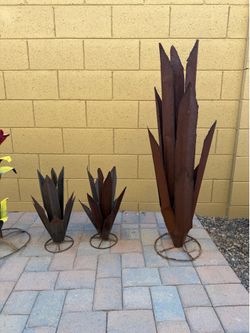 Metal Lawn Art Pieces