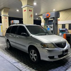 2002 Mazda MPV