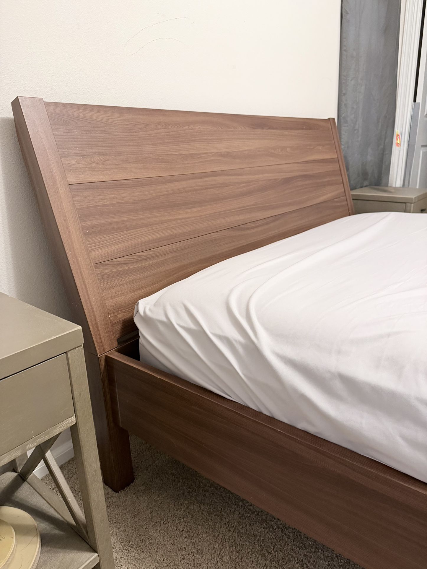 Queen Bed with Mattress