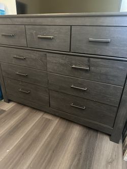 Bedroom set
