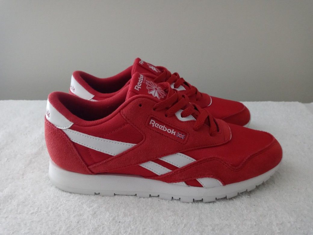 Reebok Classic (In Red)