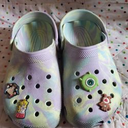Crocs  Marbled Tie Dye Clogs Size J2 girls. 