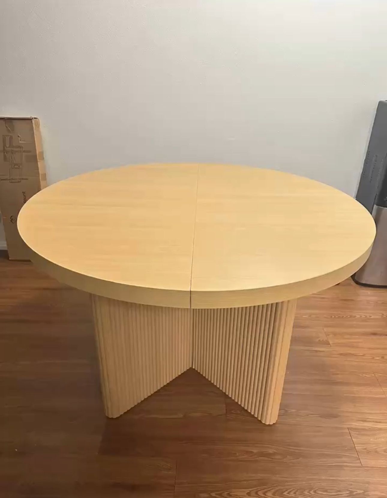 Modern Round Expandable Dining Table