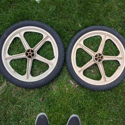 Wheelbarrow Wheels 