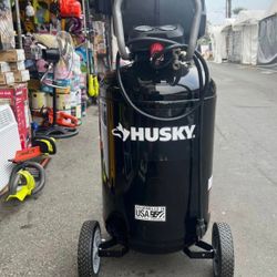 Husky
30 Gal. 175 PSI Oil Lubed Belt Drive Portable Vertical Electric Air Compressor