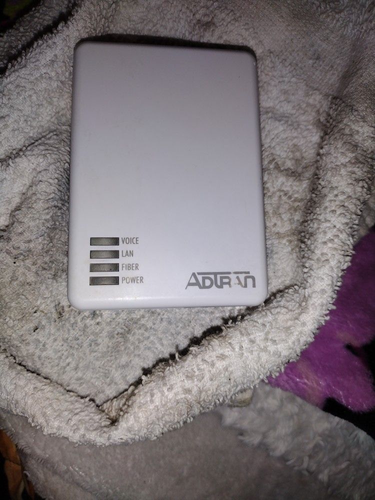 ADTRAN 1287787F1 1GE+POTS Micro GPON Indoor ONT Router