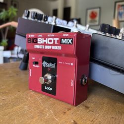 Radial BigShot Mix - Effect Loop Mixer Guitar Effects Pedal
