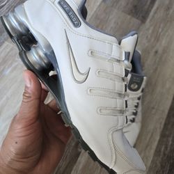 Nike Shox Sz 10