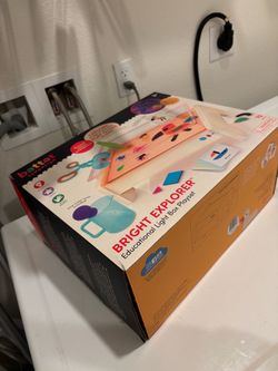 Sensory toy play table