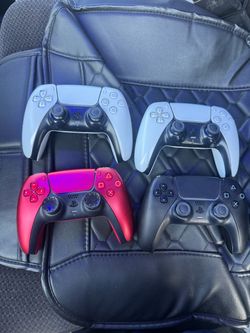 4 ps5 controllers