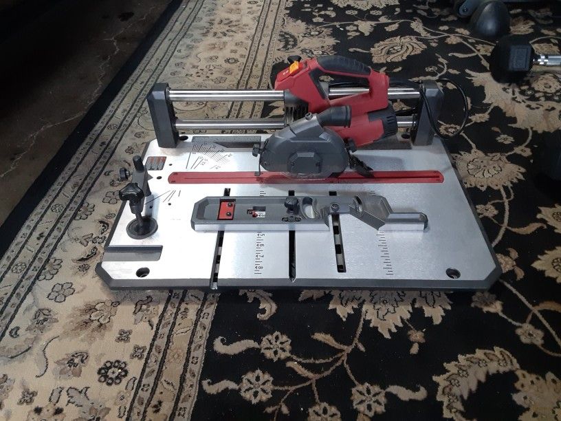 SKIL 3601-02 7.0 Amp Flooring Saw