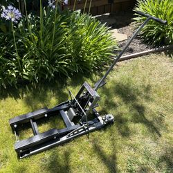 PITTSBURGH 1500 lb. ATV/Motorcycle Lift