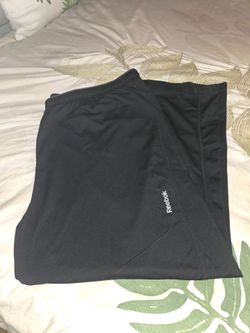 Reebok
Performance Double-Knit Open-Hem Pants. Men's 3XL. MSRP $55.00 From Big & Tall.