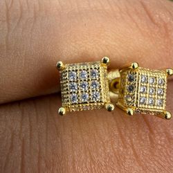 Moissanite Iced Stud Earrings 💎 925 Silver