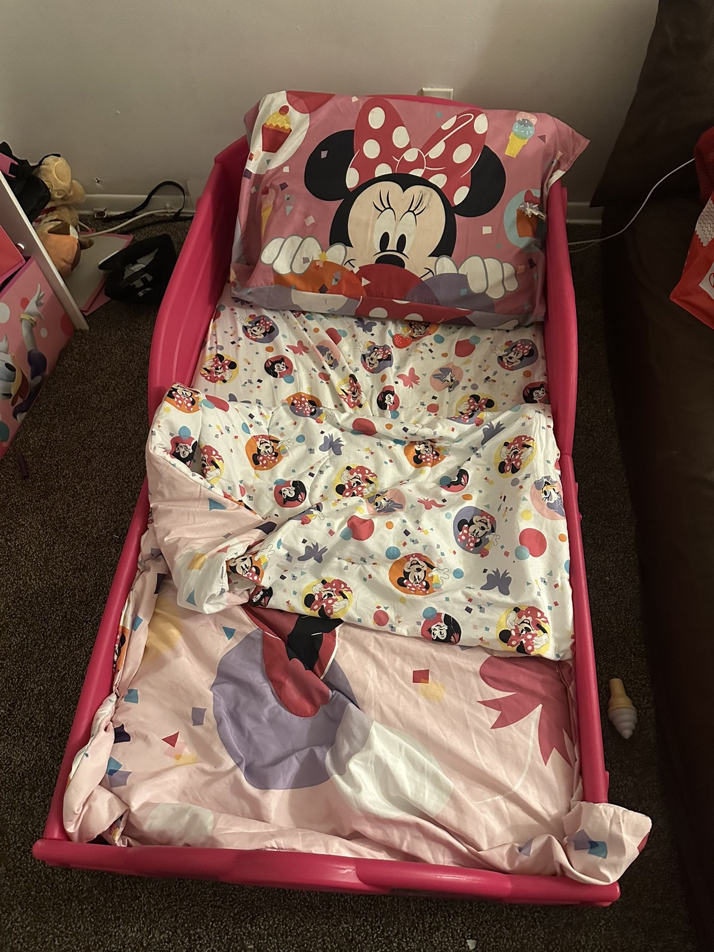 Minnie Mouse Bed& Toy Storage